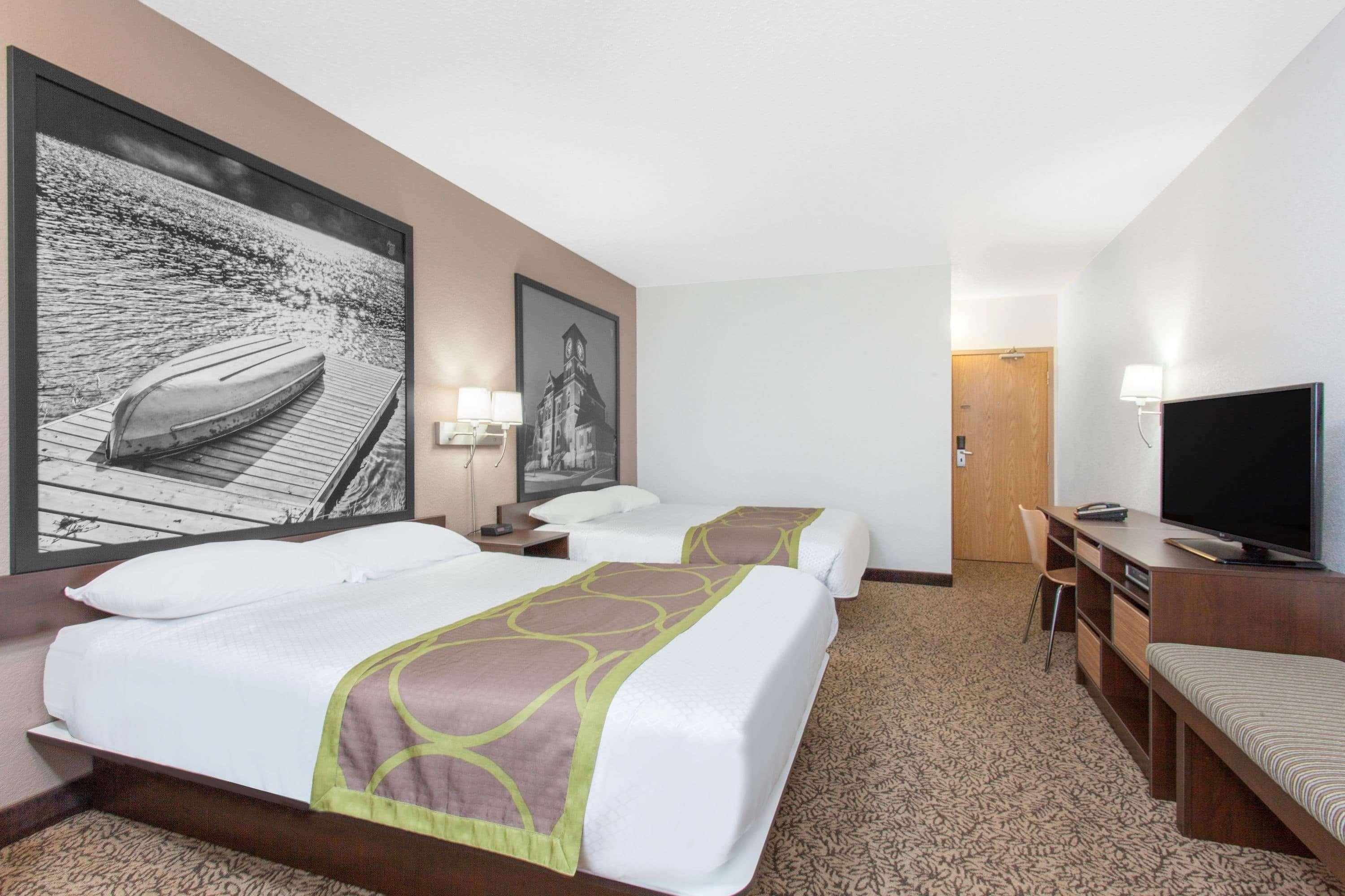 Super 8 By Wyndham Kenora Hotell Exteriör bild